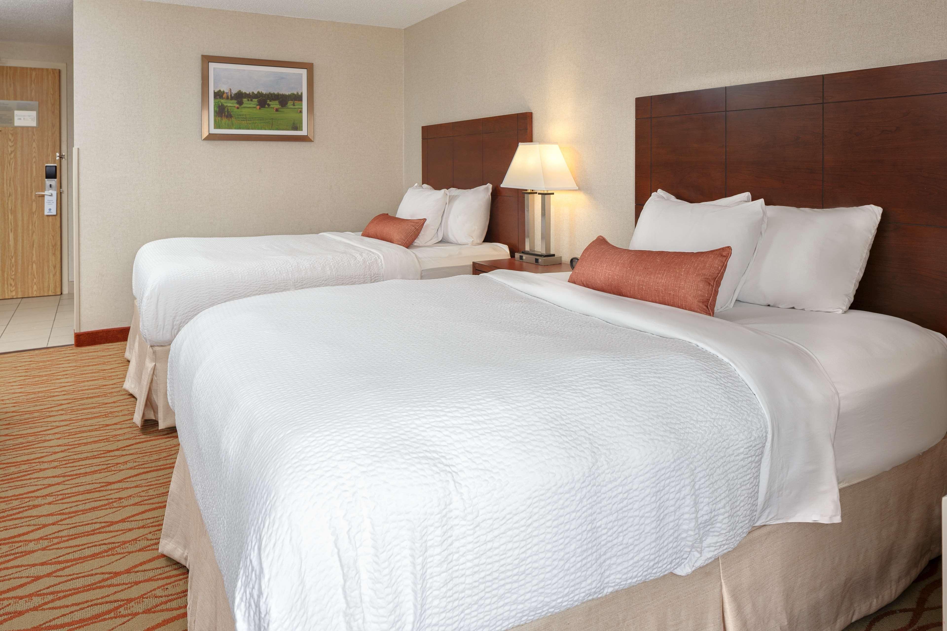 Best Western Belleville Bagian luar foto