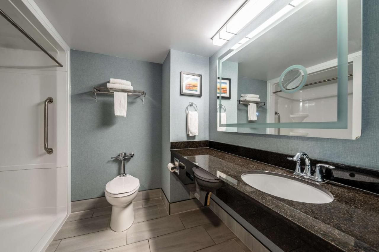 Best Western Belleville Bagian luar foto