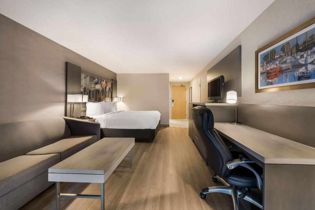 Best Western Belleville Bagian luar foto