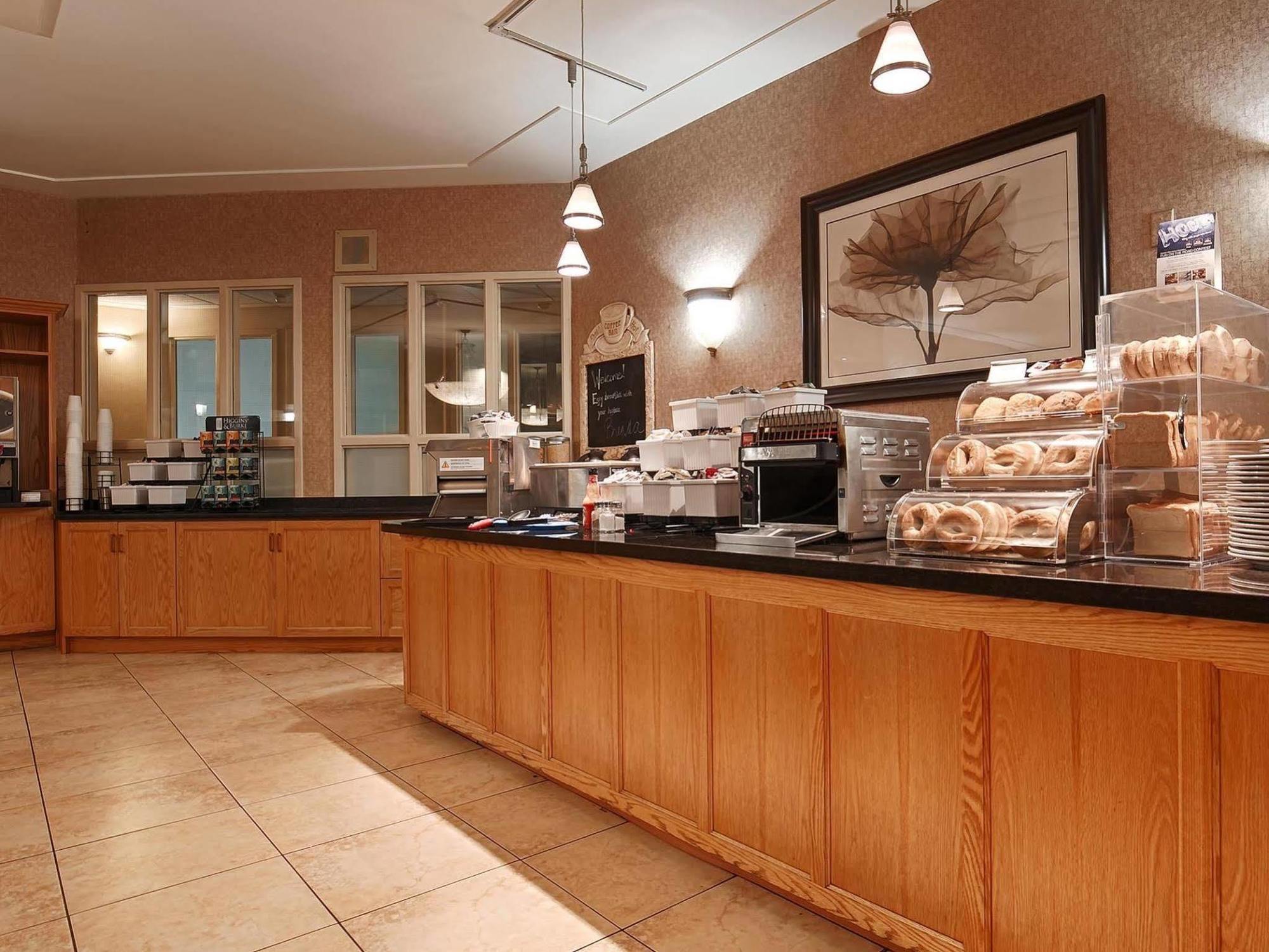 Best Western Belleville Bagian luar foto